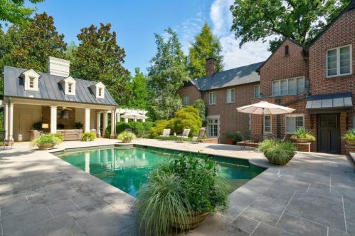 1227 Brookhaven Dr, Atlanta GA  30319-3105 exterior