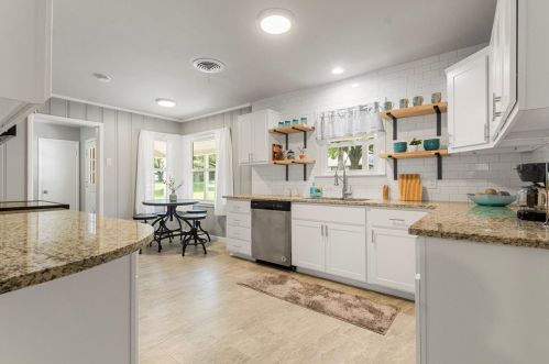 3821 Clayton Rd, Fort Worth TX  76116-9416 exterior