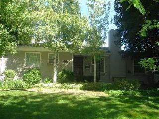 510 Albion St, Denver, CO 80220-4916