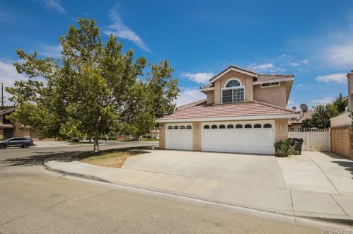 44352 Fine Cir, Lancaster, CA 93536-1035