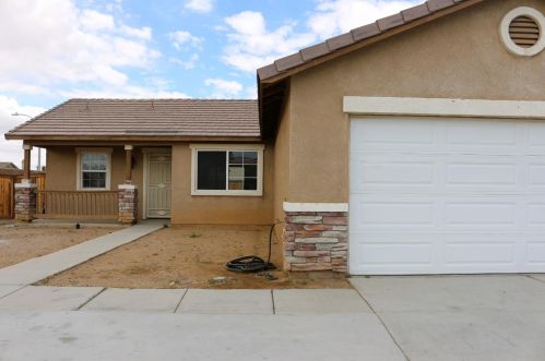 11910 Hill St, El Mirage, CA 92301-4899