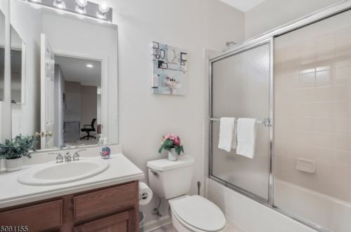 5 Poplar Ct, Dover NJ  07869-2429 exterior
