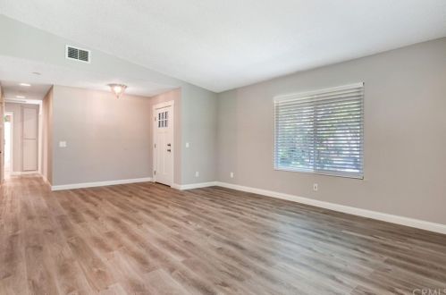 1262 Tiger Tail Dr, Riverside CA  92506-5475 exterior