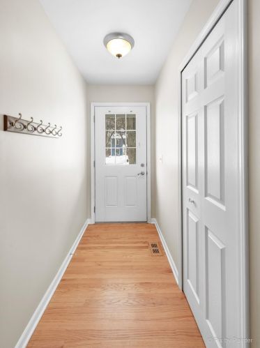1127 Crimson Ct, Naperville, IL 60564-8777