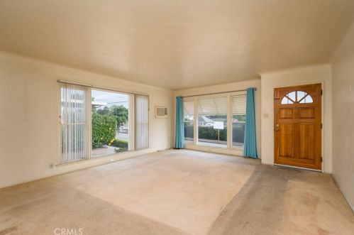 12817 Beverly Blvd, Whittier, CA 90601-5426