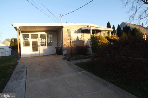 42 Montana Ave, Trenton NJ  08619-2838 exterior