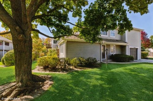 1014 Farwell Ct, Gurnee, IL 60031-3178