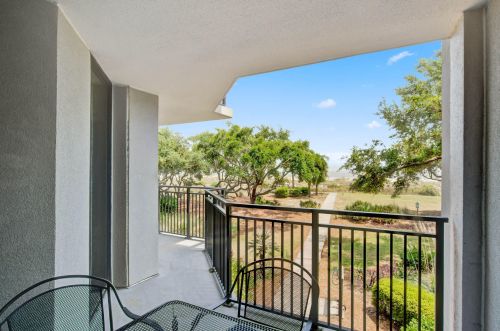 7600 Palmetto Dr, Isle Of Palms, SC 29451-3861