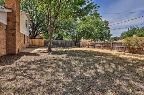 1829 Spruce Ln, Fort Worth TX  76126-3909 exterior