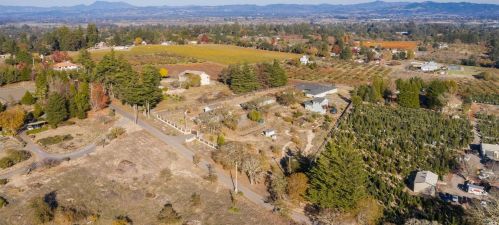 3305 Mariola Rd, Sebastopol, CA 95472-5431