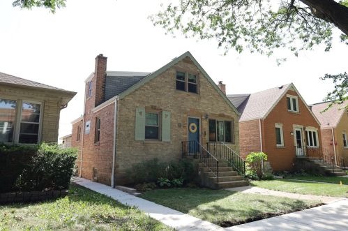 4533 Laporte Ave, Chicago, IL 60630-3915