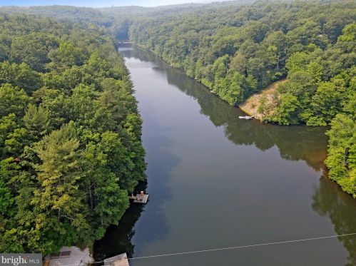 85 Audubon Rd, Hedgesville WV exterior