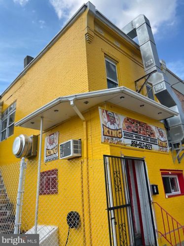 701 9 St, Camden NJ 08102-1721 exterior