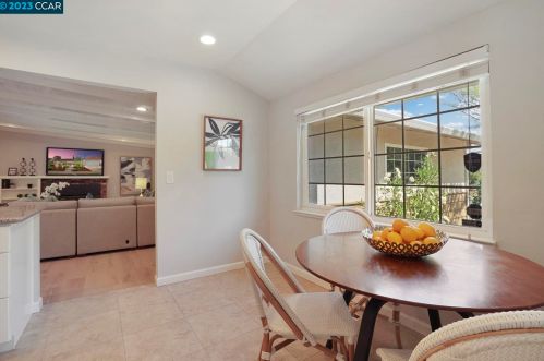 5178 Sutherland Dr, Concord CA  94521-3146 exterior