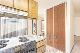 2943 Everett St, Portland OR  97232-3248 exterior