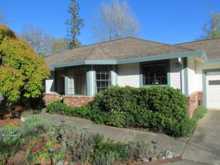 400 Maple Ave, Cotati, CA 94931-4114
