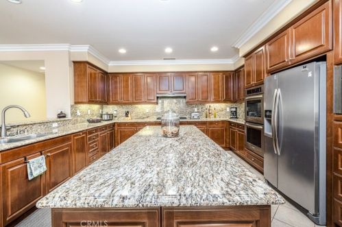 16352 Sierra Heights Dr, Riverside CA  92503-8457 exterior