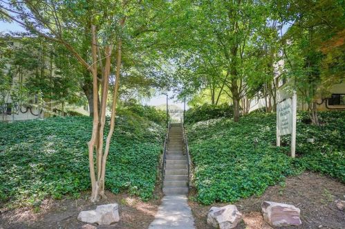 870 Glendale Ter, Atlanta GA  30308-1603 exterior