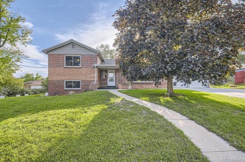 855 Flower St, Denver, CO 80215-5424