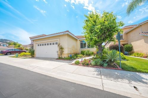 29753 Gracilior Dr, Escondido, CA 92026-5916