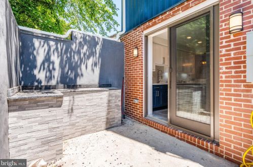 2236 Hancock St, Philadelphia PA  19133-3719 exterior