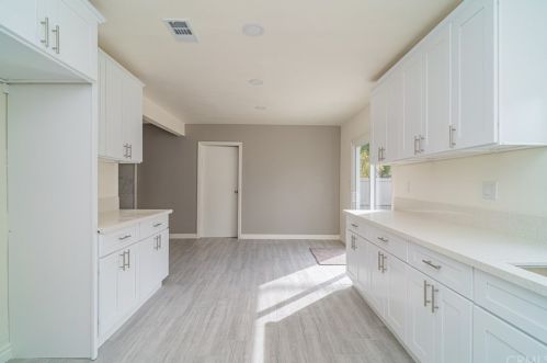 4082 Overland St, Riverside CA  92503-4071 exterior