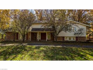 6900 Archwood Rd, Cleveland OH  44131-4955 exterior