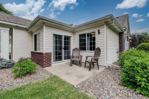 1763 Cedar Ln, Saint Paul, MN 55110-6200