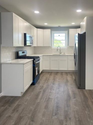 44 Hall St, Providence, RI 02904-2432