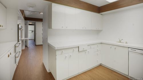 4383 Royal Pl, Honolulu HI  96816-4855 exterior