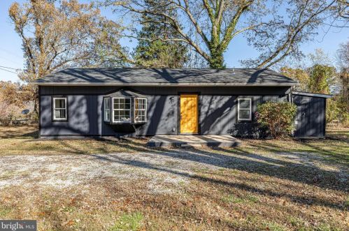 1005 Shore Acres Rd, Arnold MD  21012-1725 exterior