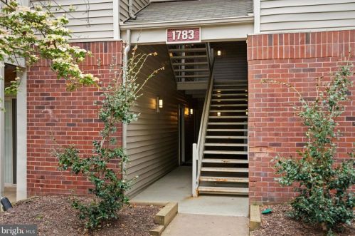 1783 Jonathan Way, Herndon VA  20190-3536 exterior