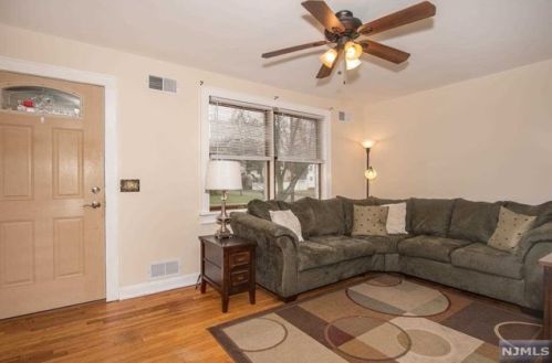 301 Graphic Blvd, N Milford, NJ 07646-2134