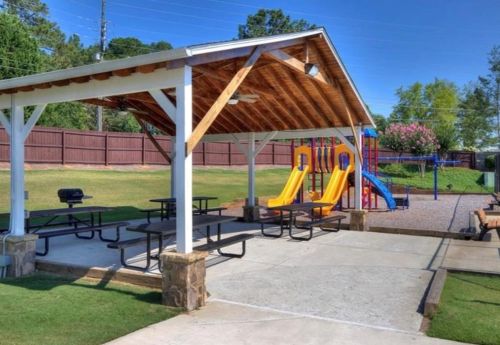 842 Eagle Glen Xing, Holly Springs GA  30189-6958 exterior