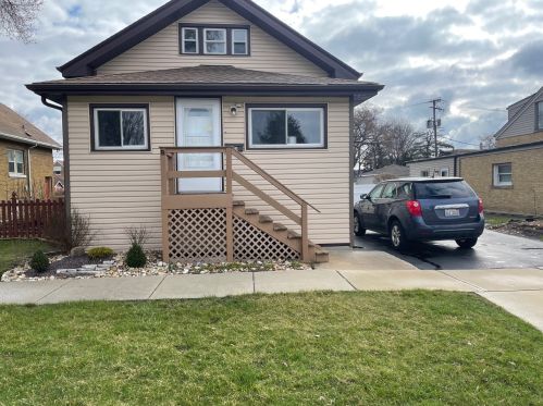 4035 Forest Ave, Brookfield, IL 60513-2123