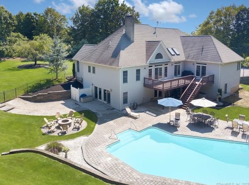 21 Tammy Hill Rd, Wallingford, CT 06492-1941