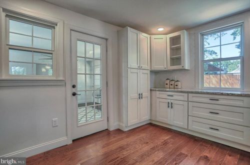 1604 Pine Rd, Carlisle PA  17015-9324 exterior