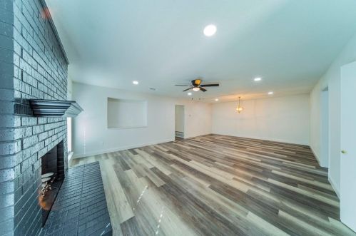 6454 Waverly Way, Fort Worth TX  76116-7358 exterior