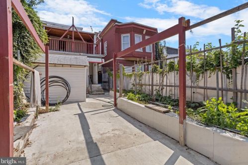 1508 Harrison St, Philadelphia, PA 19124-5933