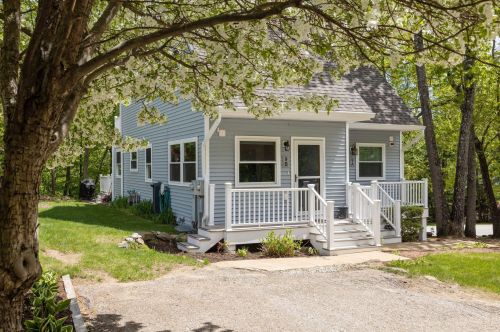 9 Brian Ln, Laconia, NH 03246-4041
