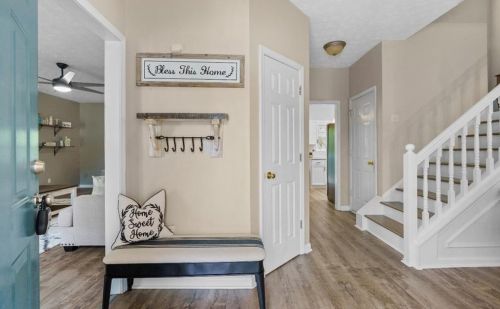 842 Eagle Glen Xing, Holly Springs GA  30189-6958 exterior