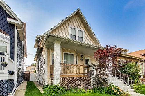 5135 Byron St, Chicago, IL 60641-2622