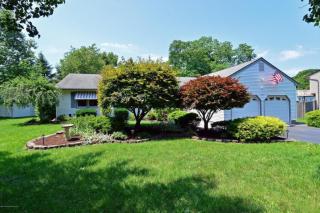 15 Rozbern Dr, Tinton Falls NJ  07724-9615 exterior