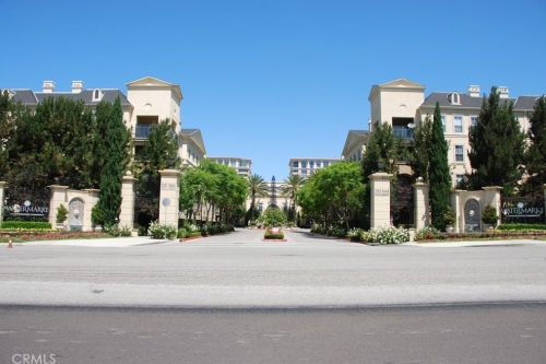 2122 Watermarke Pl, Irvine CA  92612-1698 exterior