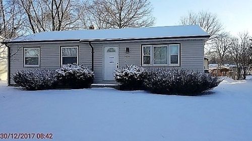 3424 Jamestown Dr, Rockford, IL 61109-2264