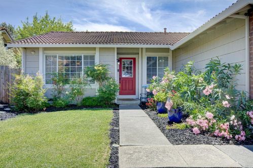 1361 Anita Cir, Benicia, CA 94510-2537