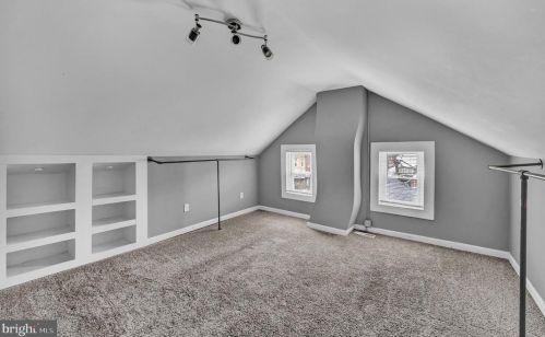27 Old Dorwart St, Lancaster PA  17603-3647 exterior