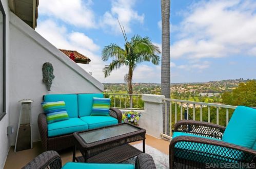 2468 Torrejon Pl, Carlsbad, CA 92009-8033