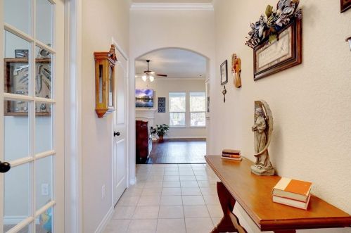 6321 Lake Side Dr, Fort Worth TX 76179 exterior