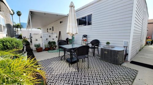 2300 Lewis St, Anaheim CA  92802-5007 exterior